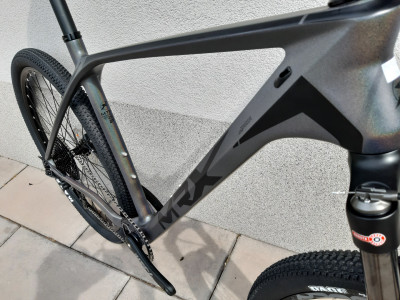 Horské jízdní kolo MRX ELITE 29 Carbon 1x11 2023 šedočerná 